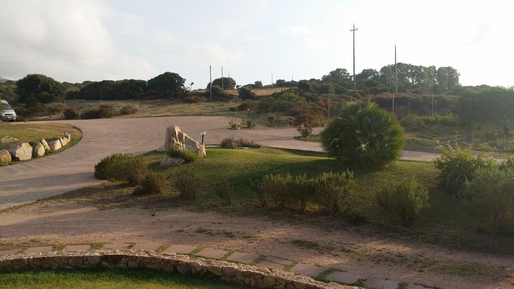 Hotel Ristorante La Tana Di Li Mazzoni Trinità dʼAgultu Exterior foto